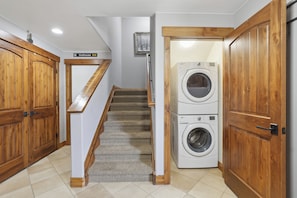 Apartemen (3 Bedrooms) | Interior