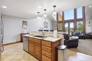 Interior - Fraser Getaway - 7 Mi to Winter Park Ski Resort! (Winter Park)