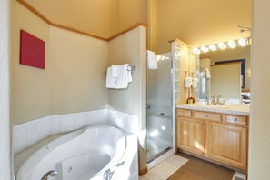 House (3 Bedrooms) | Interior - 1 Mi to Keystone Lifts: Hot Tub Haven w/ Mtn Views (Keystone)