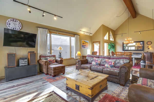 House (5 Bedrooms) | Interior