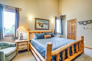 House (3 Bedrooms) | Interior - 1 Mi to Keystone Lifts: Hot Tub Haven w/ Mtn Views (Keystone)