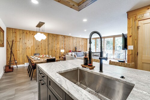 Family-friendly Condo w/ Mtn Views in Keystone!
