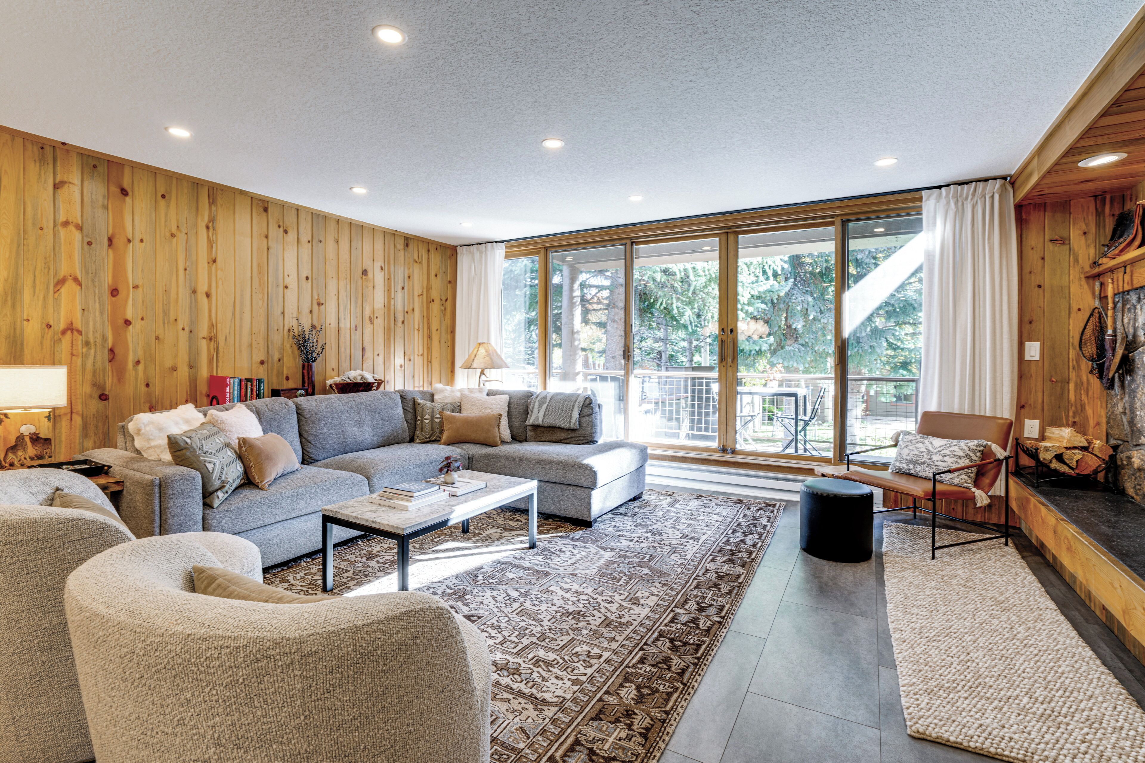 Apartment (2 Bedrooms) | Depan hartanah