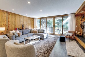 Apartment (2 Bedrooms) | Front of property - Family-friendly Condo w/ Mtn Views in Keystone! (Keystone)