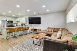 Apartment (2 Bedrooms) | Interior - Modern Condo in St George's Sports Village (St. George)