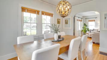 Rumah (5 Bedrooms) | Interior