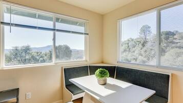 House (1 Bedroom) | Interior