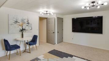 House (1 Bedroom) | Interior