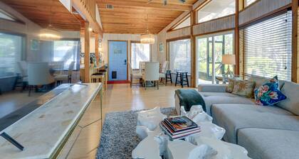 Scenic Siesta Key Home ~ 1 Mi to Village & Beach!