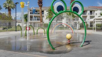 Apartment (2 Bedrooms) | Bahagian dalam