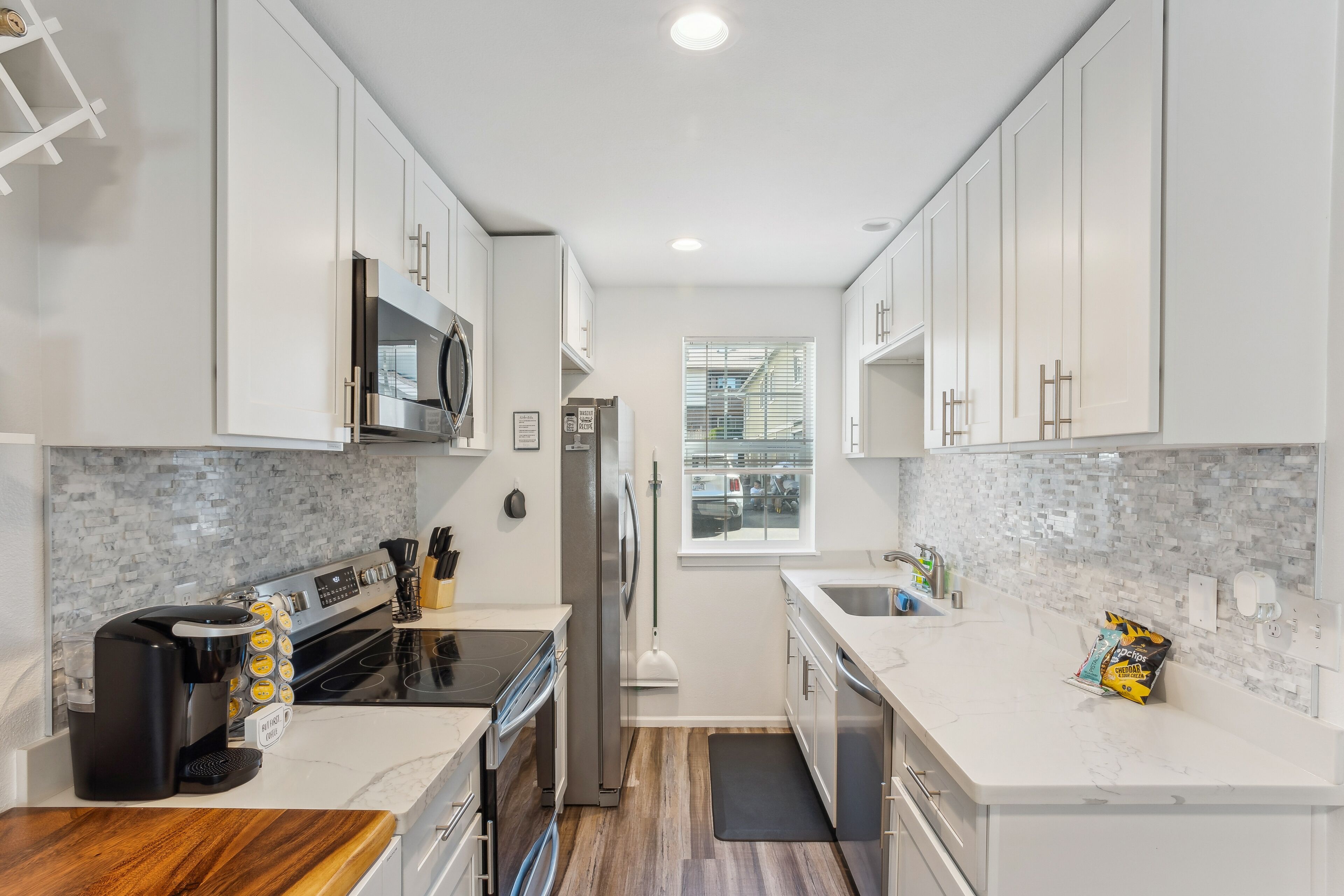 Microwave, oven, stovetop, dishwasher