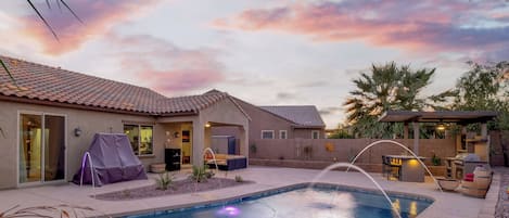 House (3 Bedrooms) | Interior