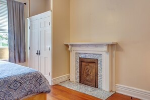 Apartment (2 Bedrooms) | Interior - Cozy Louisville Vacation Rental 2 Mi to Downtown! (Louisville)