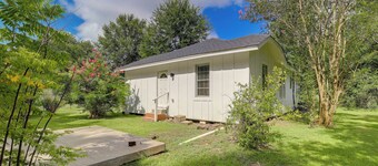 Port Neches Home Rental: Walk to Tugboat Island!