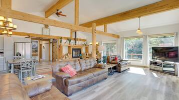 House (3 Bedrooms) | Front of property