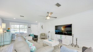 House (4 Bedrooms) | Interior - Coastal Home w/ Heated Pool: Mins to Beach & Mayo! (Jacksonville Beach)