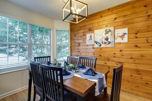 Dining - Pet-friendly Pigeon Forge Home w/ Deck! (Pigeon Forge)