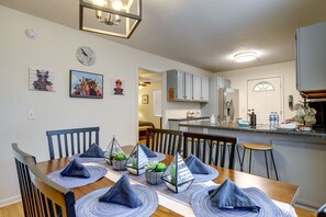 Dining - Pet-friendly Pigeon Forge Home w/ Deck! (Pigeon Forge)