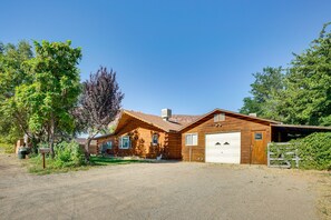 Exterior - Charming Moab Cabin < 2 Mi From Main Street (Moab)