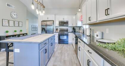 Pet-friendly Tucson Home w/ Gas Grill & Fire Pit!