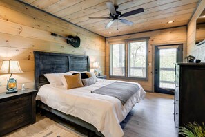 บ้านพัก (3 Bedrooms) | 3 ห้องนอน, ผ้าปูที่นอน