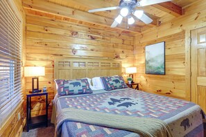 House (5 Bedrooms) | Interior - 5 Mi to Dtwn: Cabin w/ Hot Tub in Pigeon Forge! (Sevierville)
