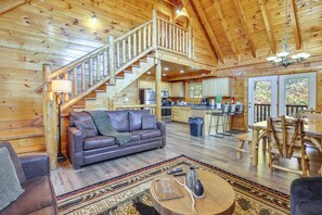 House (5 Bedrooms) | Interior - 5 Mi to Dtwn: Cabin w/ Hot Tub in Pigeon Forge! (Sevierville)