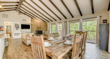 Ruidoso Vacation Rental w/ Spacious Deck