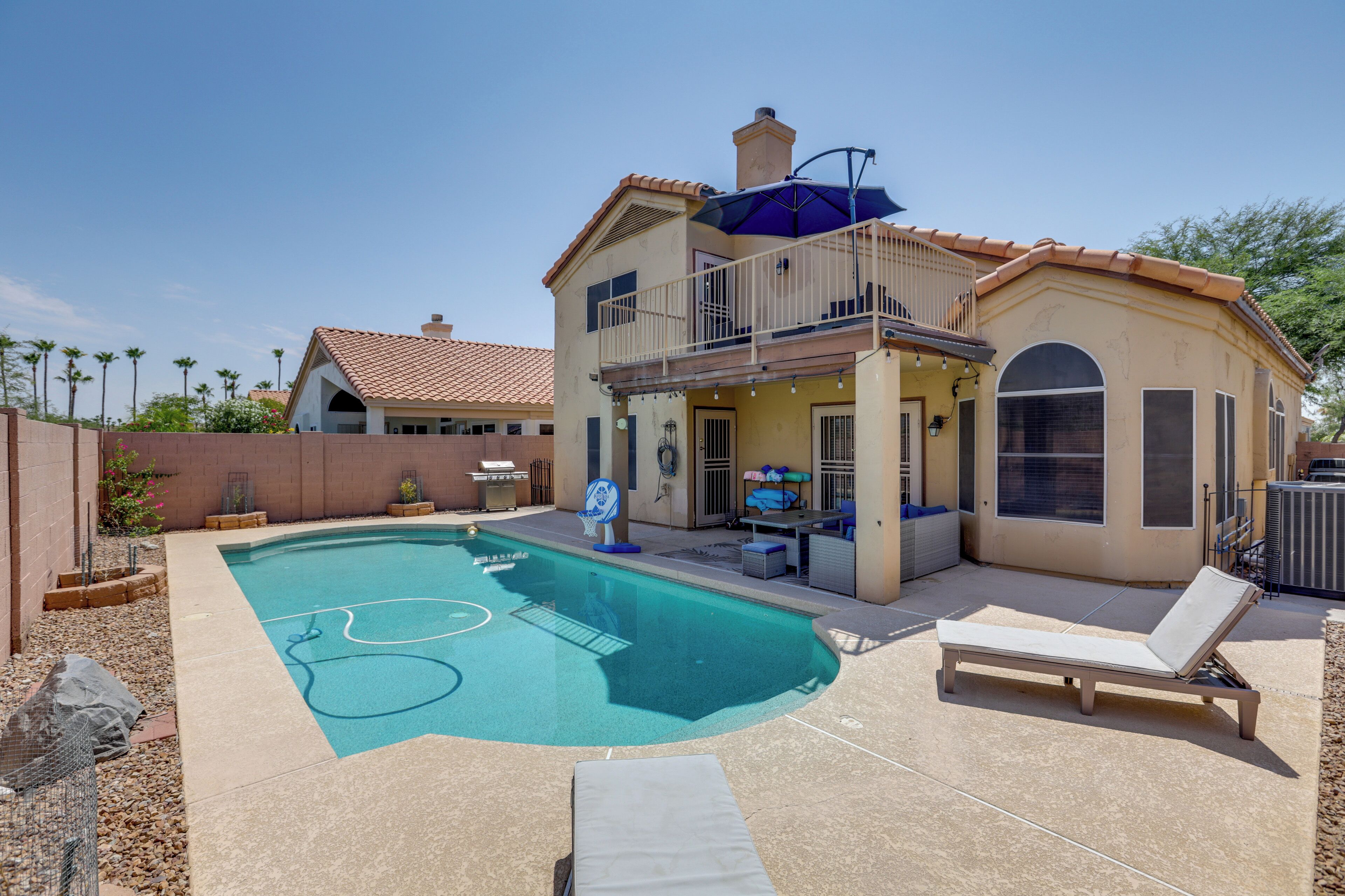 House (4 Bedrooms) | Front of property