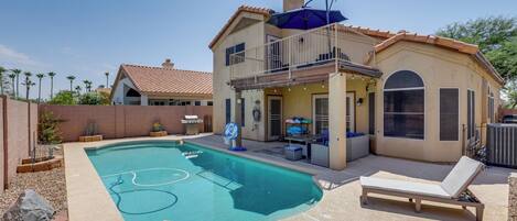 House (4 Bedrooms) | Front of property