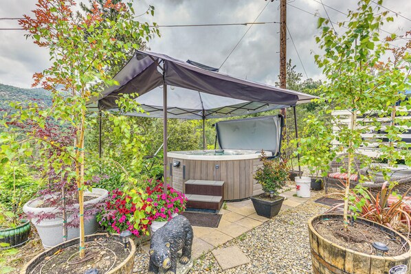 House (3 Bedrooms) | Front of property