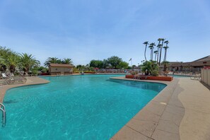House (2 Bedrooms) | Interior - Sun Lakes Home w/ 3 Pools in Retirement Community (Chandler)