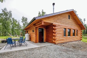 House (2 Bedrooms) | Front of property