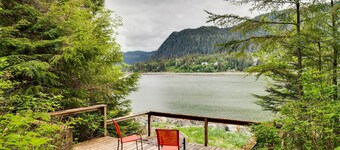 Juneau Vacation Home: Stunning View + Beach Access