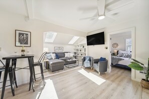 Cottage (1 Bedroom) | Front of property