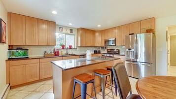 House (2 Bedrooms) | Interior