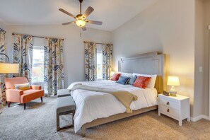 House (5 Bedrooms) | Interior