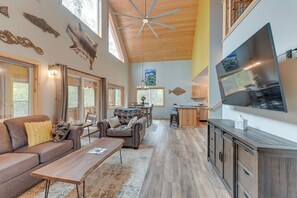 House (3 Bedrooms) | Interior