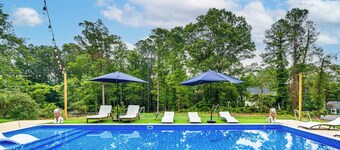 Spacious Durham Home w/ Fire Pit & Hot Tub!