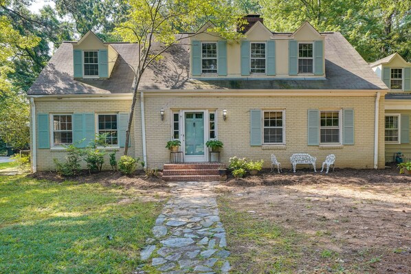 Exterior - Spacious Durham Apartment Near Downtown (Durham)