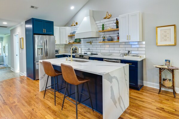 Microwave, oven, stovetop, dishwasher - Dog-friendly Durham Vacation Rental w/ Fenced Yard (Durham)