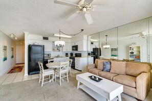 TV, books - Ocean-view Orange Beach Condo w/ Community Perks! (Orange Beach)