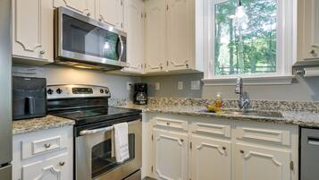 Microwave, oven, stovetop, dishwasher