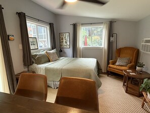 Apartment (0 Bedroom) | Interior