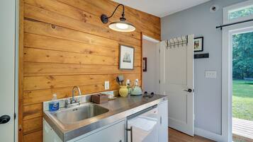 Apartment (0 Bedroom) | Bahagian dalam