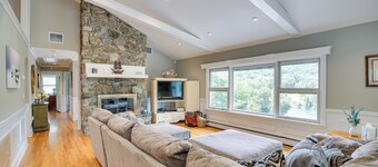 New Fairfield Vacation Rental w/ Lake Views!