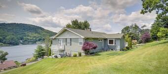New Fairfield Vacation Rental w/ Lake Views!