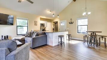 House (2 Bedrooms) | Front of property