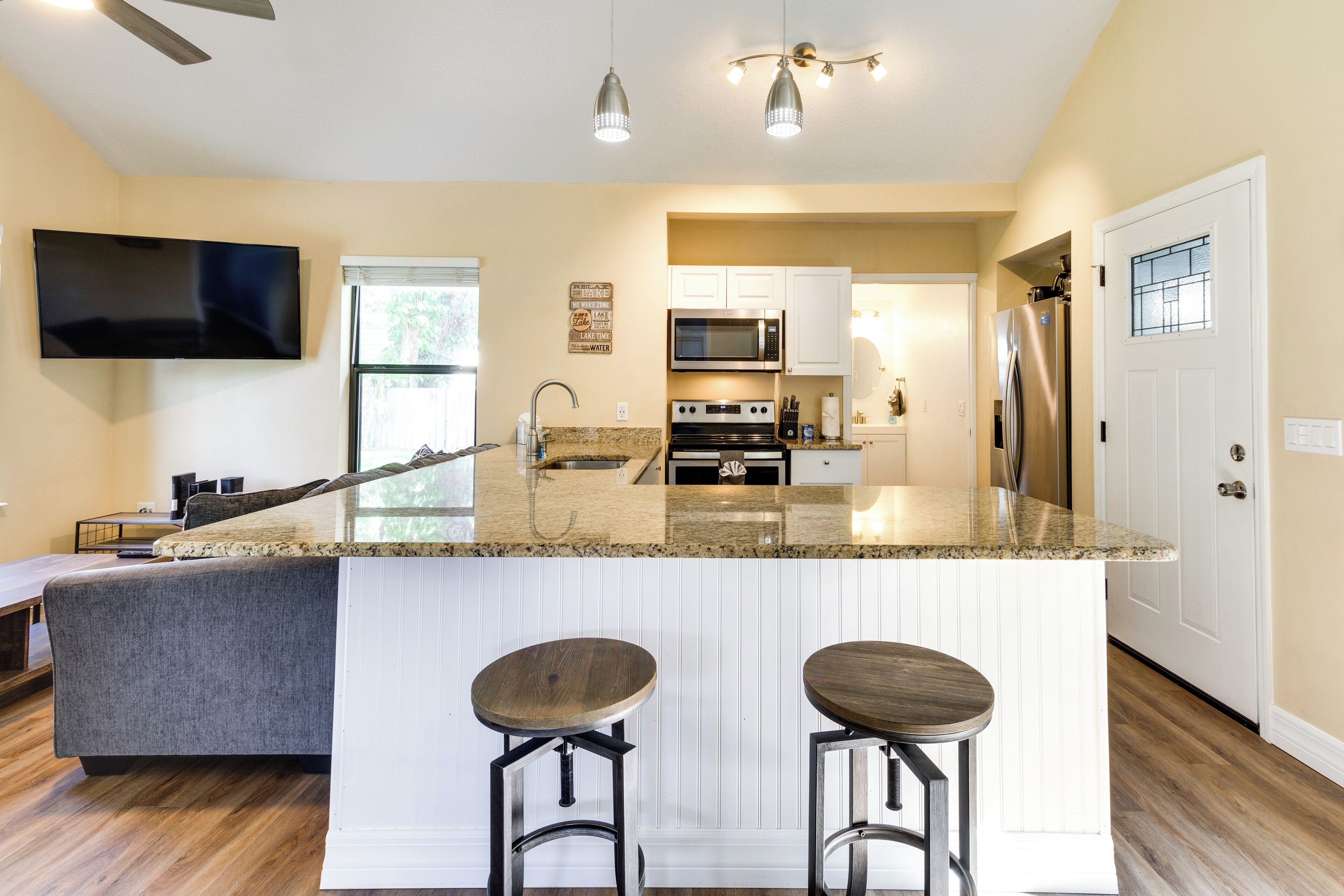 House (2 Bedrooms) | Interior