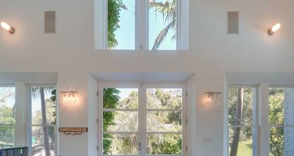 Gorgeous Carpinteria Home: Pool, Spa, Fireplaces!